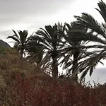 Oasis Atlantico: Rincon Secreto Al Pie De Senderos Azano
